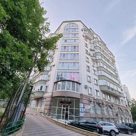 Elegance Apartment Chisinau Center Close To Stefan Cel Mare Exterior photo